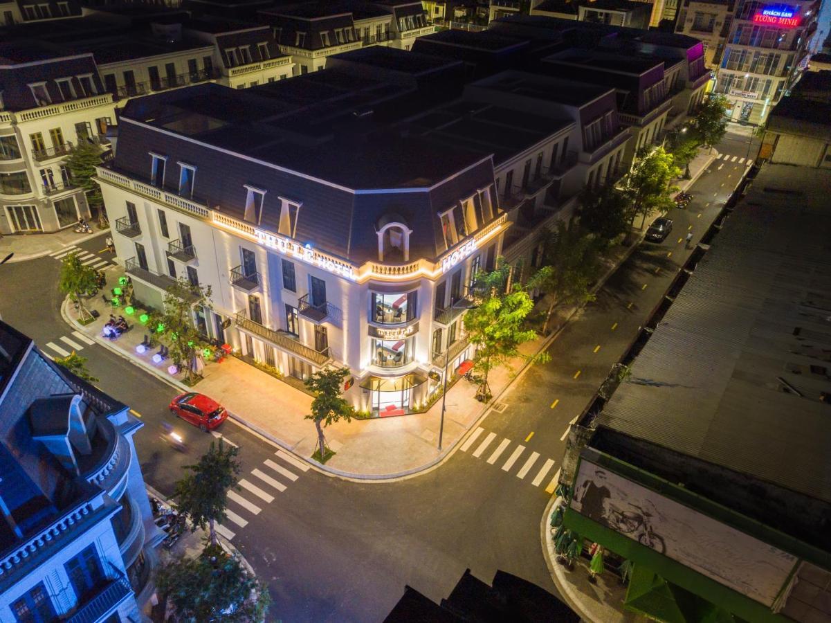 Thu Le Hotel Cao Lãnh Esterno foto