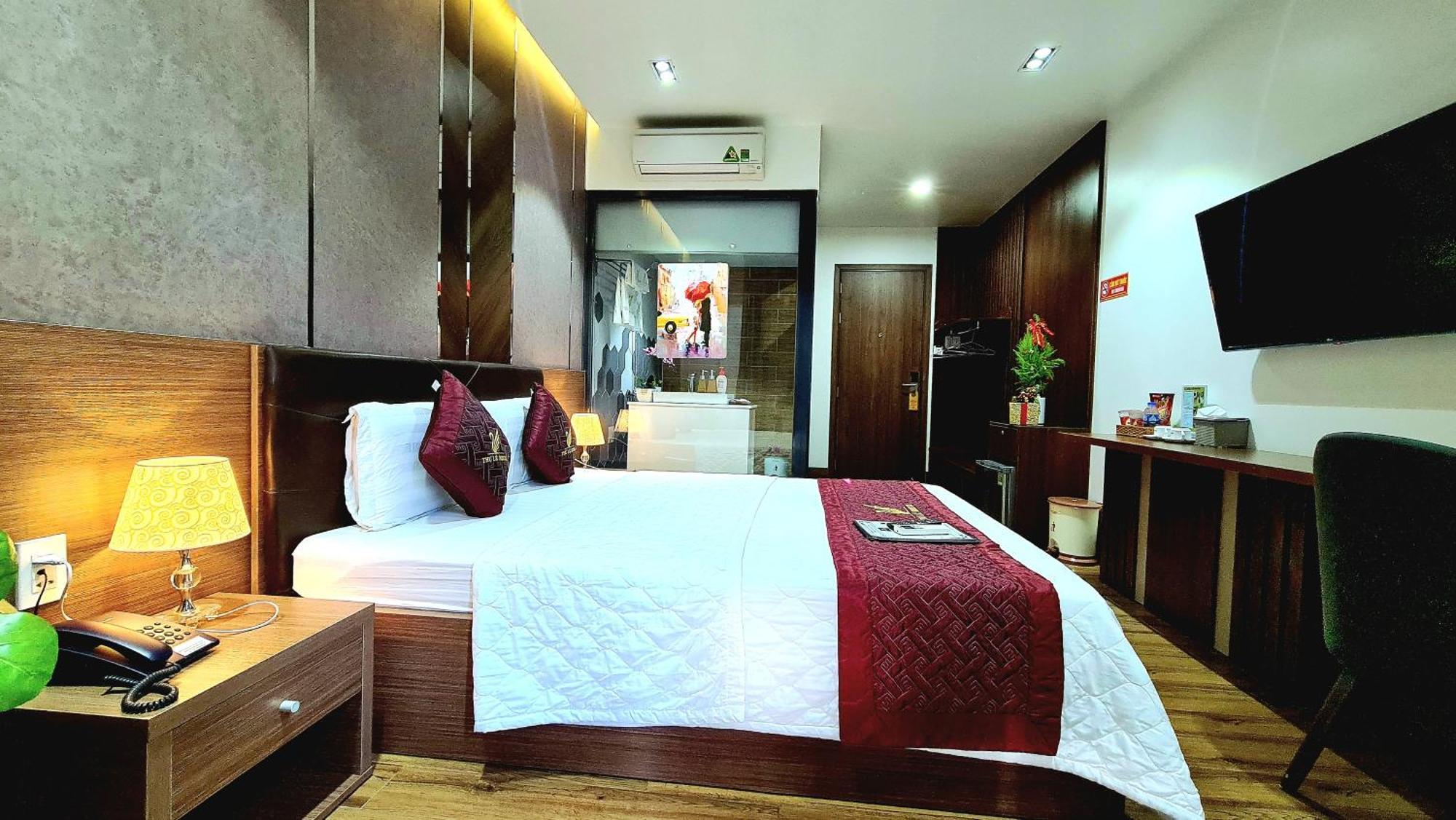 Thu Le Hotel Cao Lãnh Esterno foto