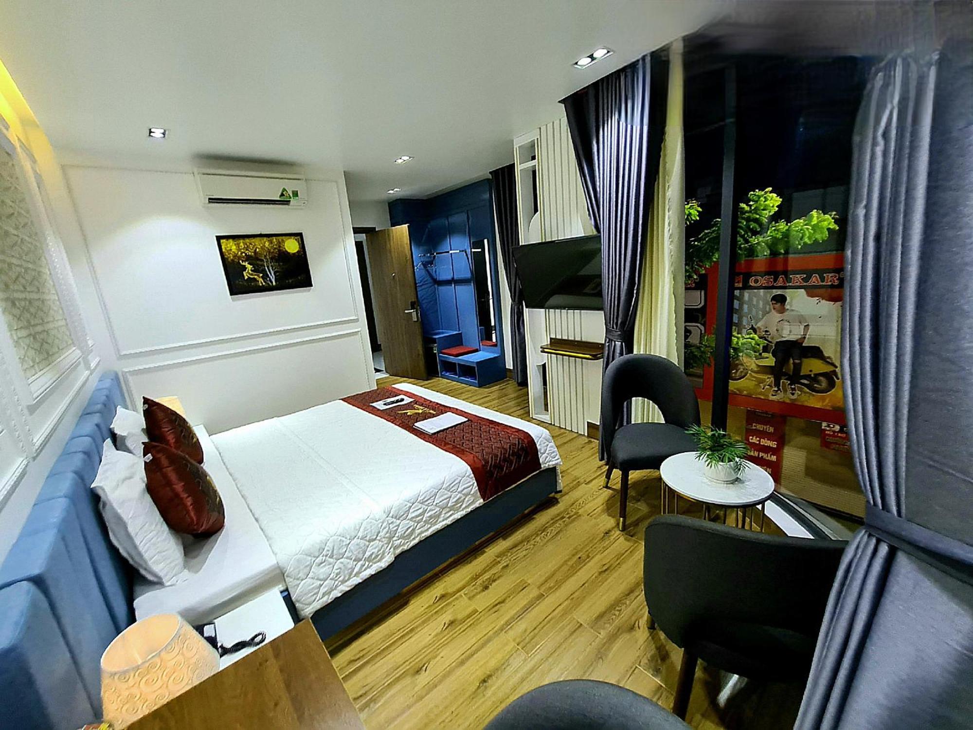 Thu Le Hotel Cao Lãnh Esterno foto